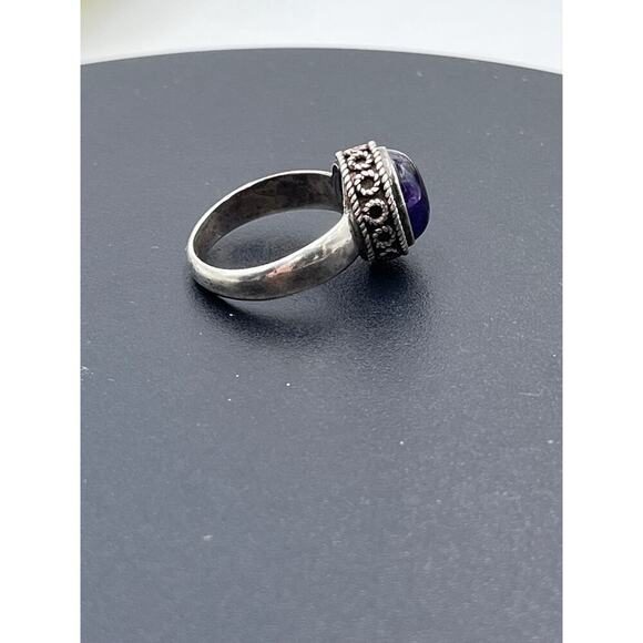 Vintage Sterling Silver Oval Purple Amethyst Cabochon Bezel Set Ring Sz 7.5 - Picture 6 of 10